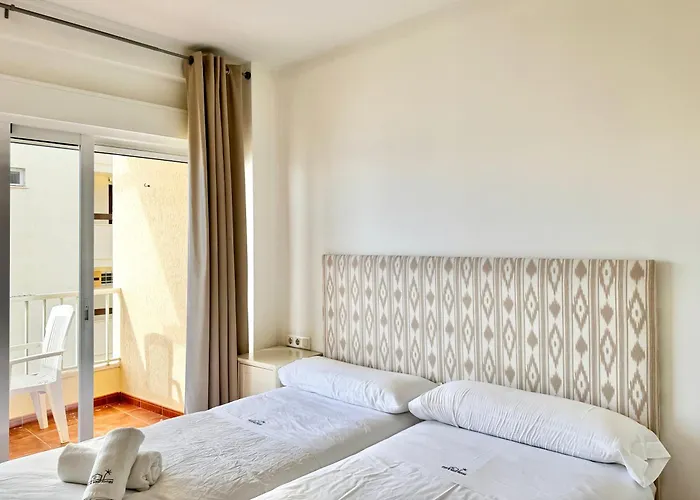 Cibeles Beachfront - Eaw Homes شقة